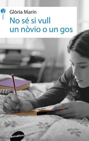 NO SÉ SI VULL UN NÒVIO O UN GOS | 9788415975335 | MARÍN I MORO, GLÒRIA | Llibreria La Font de Mimir - Llibreria online Barcelona - Comprar llibres català i castellà