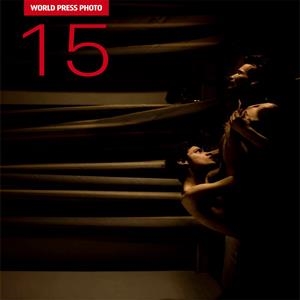 WORLD PRESS PHOTO 15 | 9788498018325 | WORLD PRESS PHOTO | Llibreria La Font de Mimir - Llibreria online Barcelona - Comprar llibres català i castellà