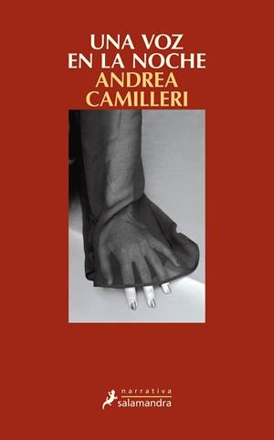 UNA VOZ EN LA NOCHE | 9788498387445 | CAMILLERI, ANDREA | Llibreria La Font de Mimir - Llibreria online Barcelona - Comprar llibres català i castellà