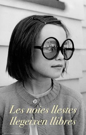 CARTEL LES NOIES LLESTES LLEGEIXEN LLIBRES | 9788416542703 | AA.VV. | Llibreria La Font de Mimir - Llibreria online Barcelona - Comprar llibres català i castellà