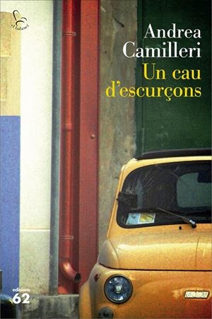 UN CAU D'ESCURÇONS | 9788429775860 | ANDREA CAMILLERI | Llibreria La Font de Mimir - Llibreria online Barcelona - Comprar llibres català i castellà