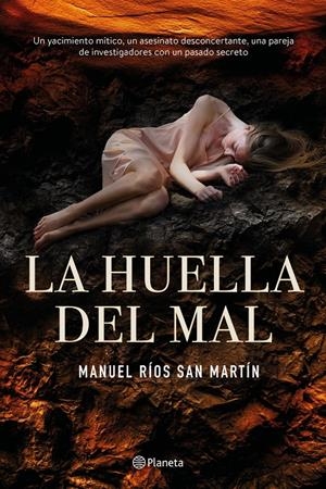 LA HUELLA DEL MAL | 9788408206910 | RÍOS SAN MARTÍN, MANUEL | Llibreria La Font de Mimir - Llibreria online Barcelona - Comprar llibres català i castellà
