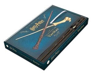 HARRY POTTER: LA COLECCIÓN DE VARITAS (LIBRO + VARITA) | 9788467941647 | MONIQUE PETERSON | Llibreria La Font de Mimir - Llibreria online Barcelona - Comprar llibres català i castellà