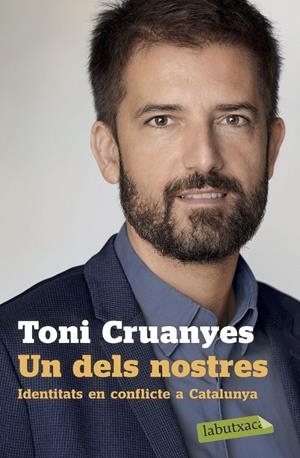 UN DELS NOSTRES | 9788417423995 | CRUANYES, TONI | Llibreria La Font de Mimir - Llibreria online Barcelona - Comprar llibres català i castellà