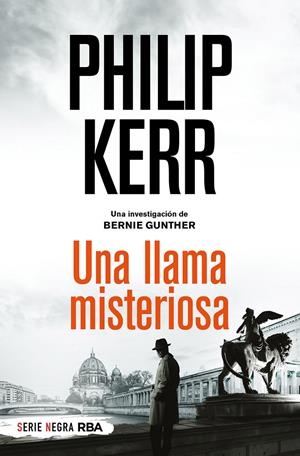 UNA LLAMA MISTERIOSA (BOLSILLO) | 9788491877868 | KERR PHILIP | Llibreria La Font de Mimir - Llibreria online Barcelona - Comprar llibres català i castellà