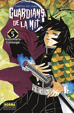 GUARDIANS DE LA NIT 05 | 9788467958515 | KOYOHARU GOTOUGE | Llibreria La Font de Mimir - Llibreria online Barcelona - Comprar llibres català i castellà