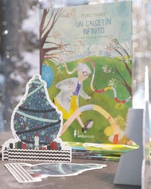 PACK NAVIDAD UN CALCETÍN INFINITO | 9788419735942 | MAÑAS, PEDRO | Llibreria La Font de Mimir - Llibreria online Barcelona - Comprar llibres català i castellà