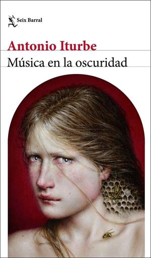 MÚSICA EN LA OSCURIDAD | 9788432243455 | ITURBE, ANTONIO | Llibreria La Font de Mimir - Llibreria online Barcelona - Comprar llibres català i castellà