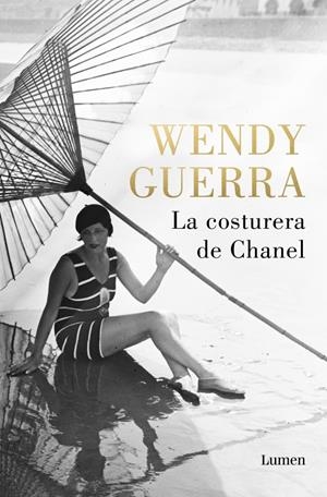 LA COSTURERA DE CHANEL | 9788426431868 | GUERRA, WENDY | Llibreria La Font de Mimir - Llibreria online Barcelona - Comprar llibres català i castellà