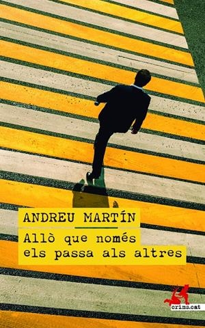 ALLÒ QUE NOMÉS ELS PASSA ALS ALTRES | 9788419627339 | MARTÍN, ANDREU | Llibreria La Font de Mimir - Llibreria online Barcelona - Comprar llibres català i castellà